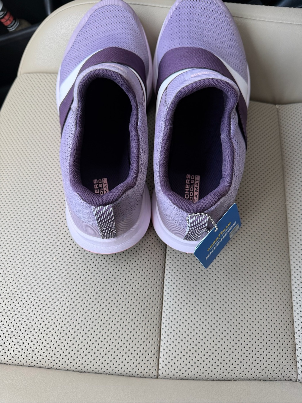 Skechers Ultra Flight Slip-On in Lavender and Dark Purple - Picture 6 of 7